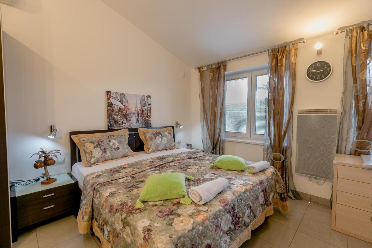 Olive Garden Apartment Petrovac エクステリア 写真