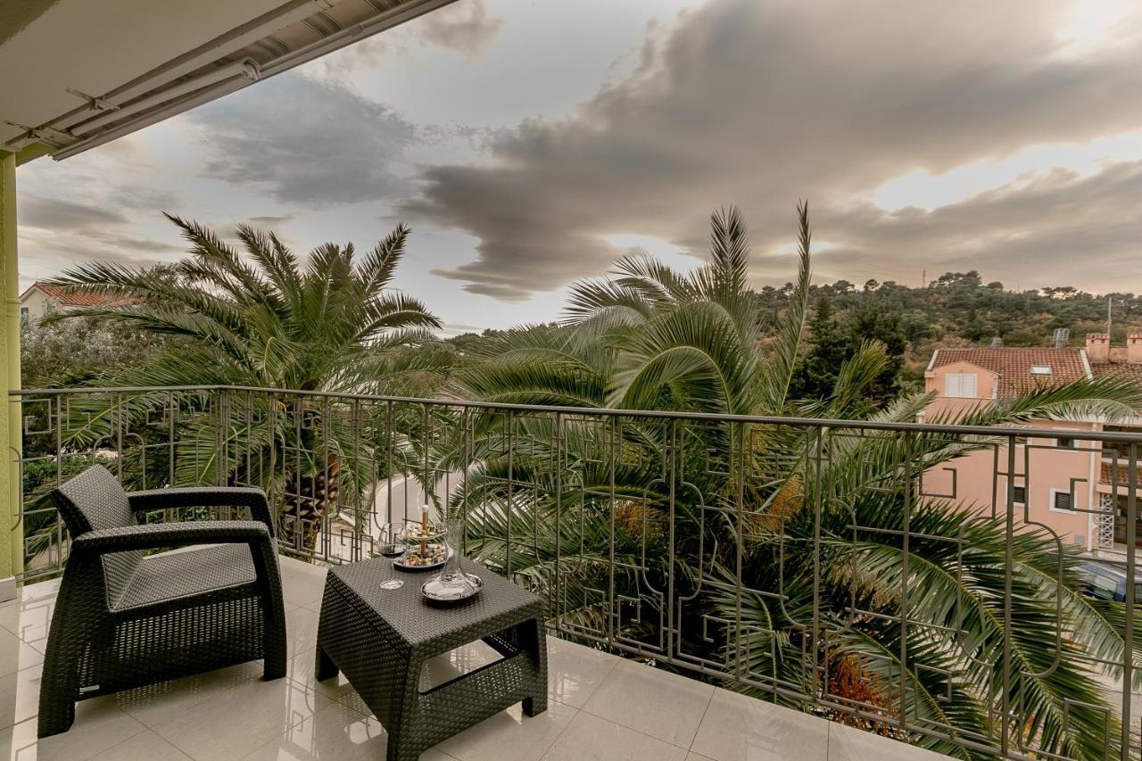 Olive Garden Apartment Petrovac エクステリア 写真
