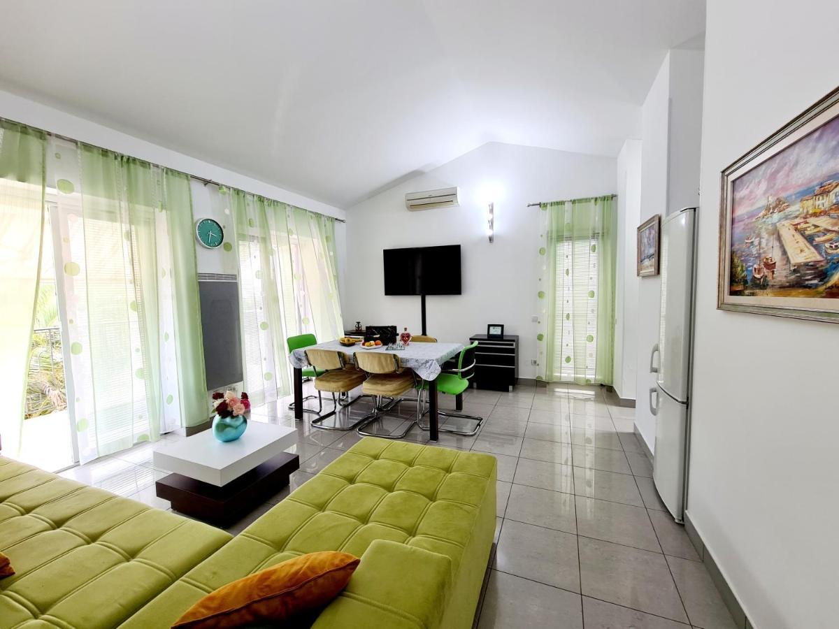 Olive Garden Apartment Petrovac エクステリア 写真