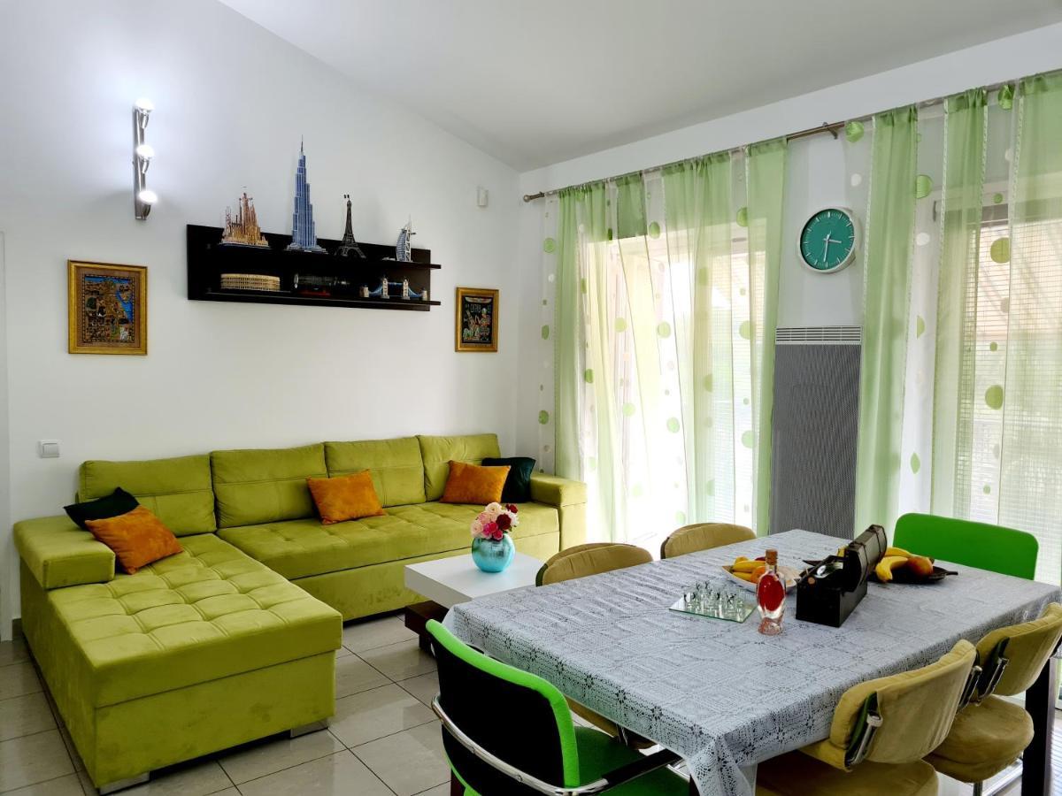 Olive Garden Apartment Petrovac エクステリア 写真