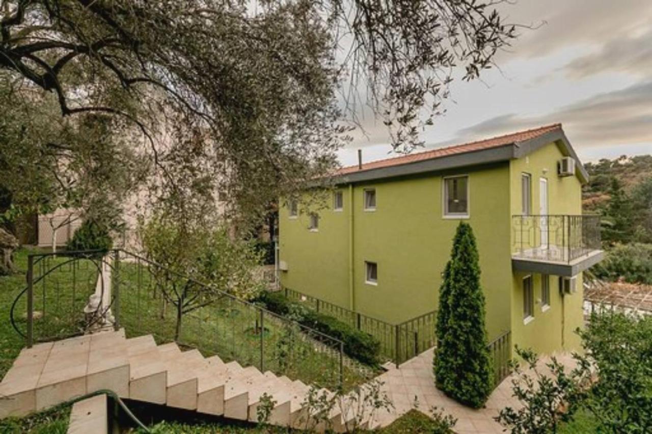 Olive Garden Apartment Petrovac エクステリア 写真